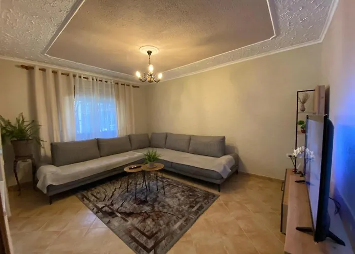 Lucas 2 Lejlighed Tirana